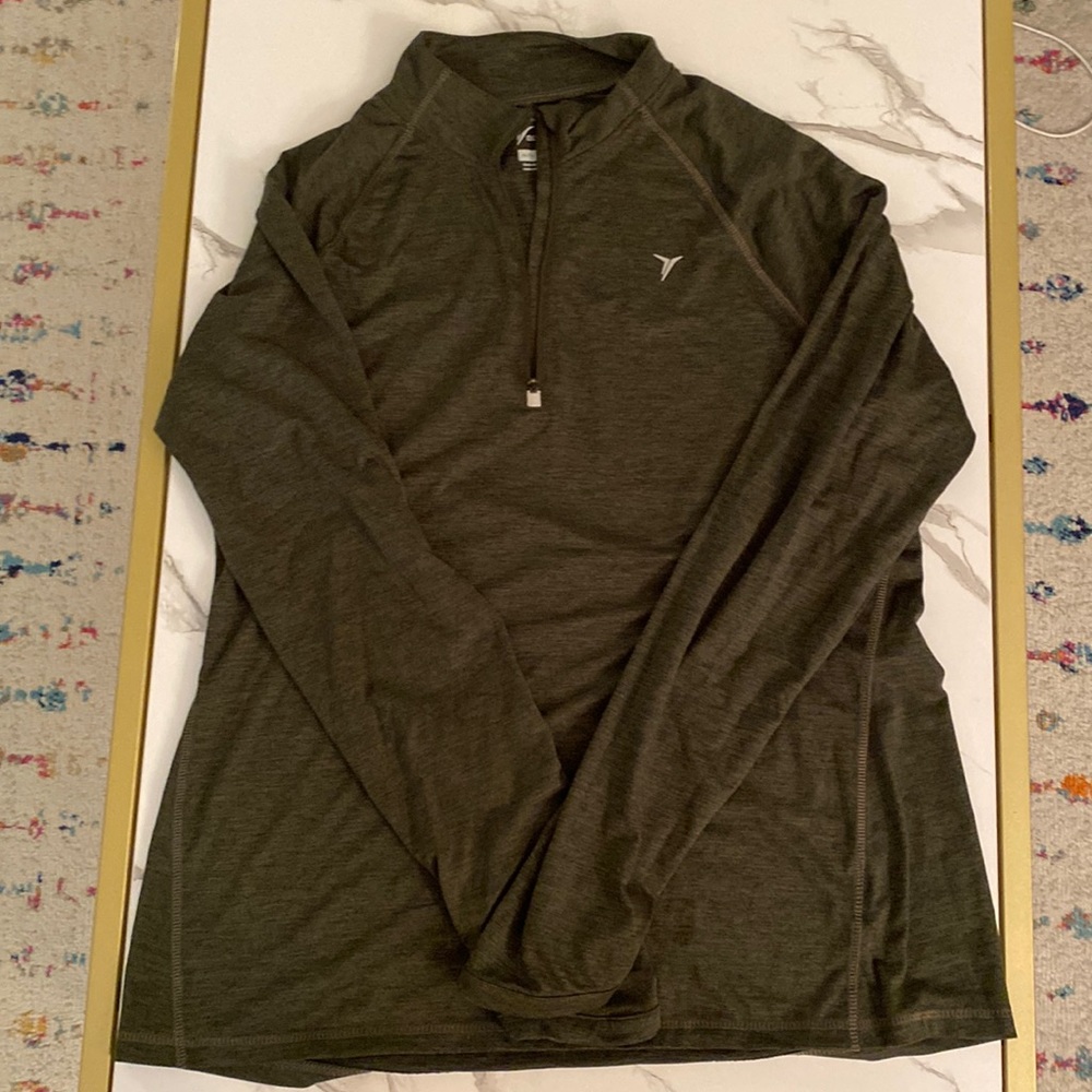 Active wear quarter zip